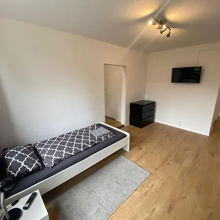 Moeblierte Im Zentrum Ottersbergs Fuer Monteure Und Geschaeftlich Reisende Apartamento
