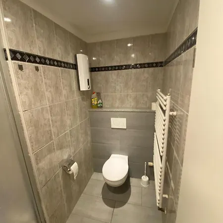 Apartamento Moeblierte Im Zentrum Ottersbergs Fuer Monteure Und Geschaeftlich Reisende *